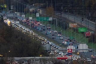 Praha zpomaluje. V jakých ulicích ztrácí řidiči nejvíce času - Seznam Zprávy